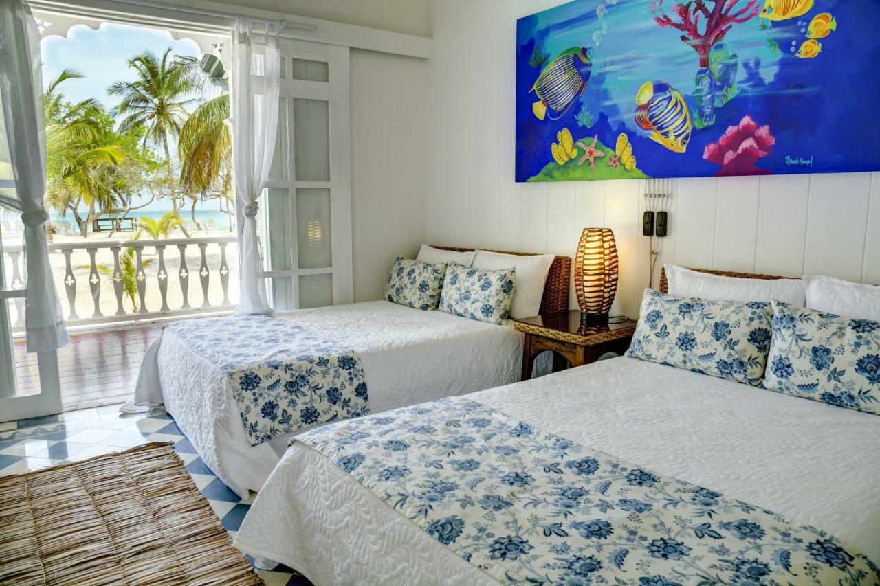 Hotel Agua Azul Beach Resort Hatillo Экстерьер фото